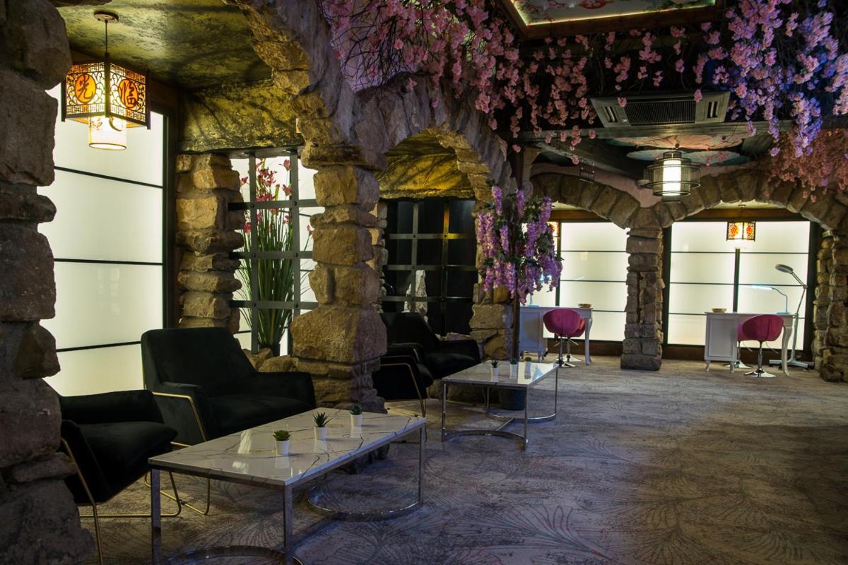 Holyrood Hotel - Leisure Centre & The Spa At Orchids Bundoran Bagian luar foto