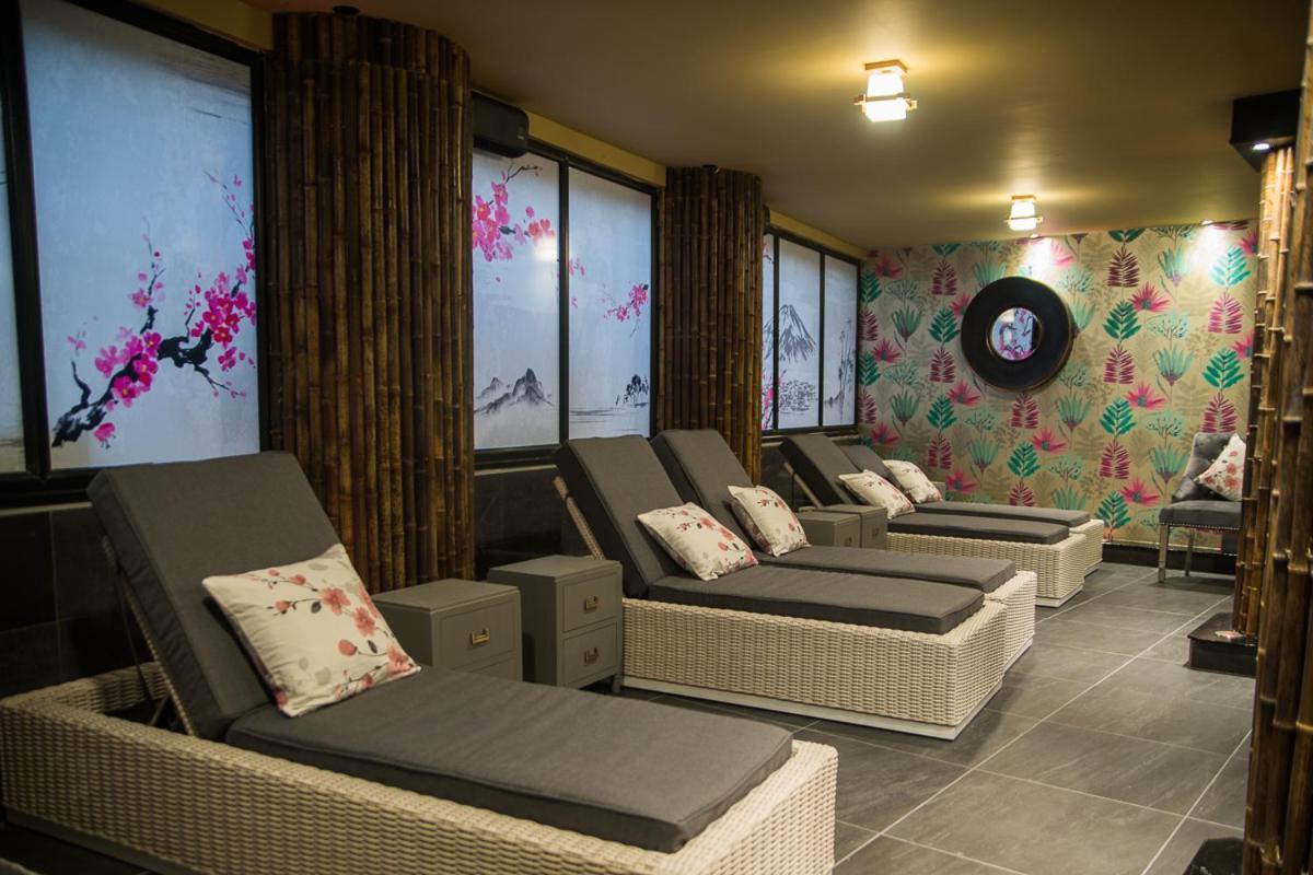Holyrood Hotel - Leisure Centre & The Spa At Orchids Bundoran Bagian luar foto