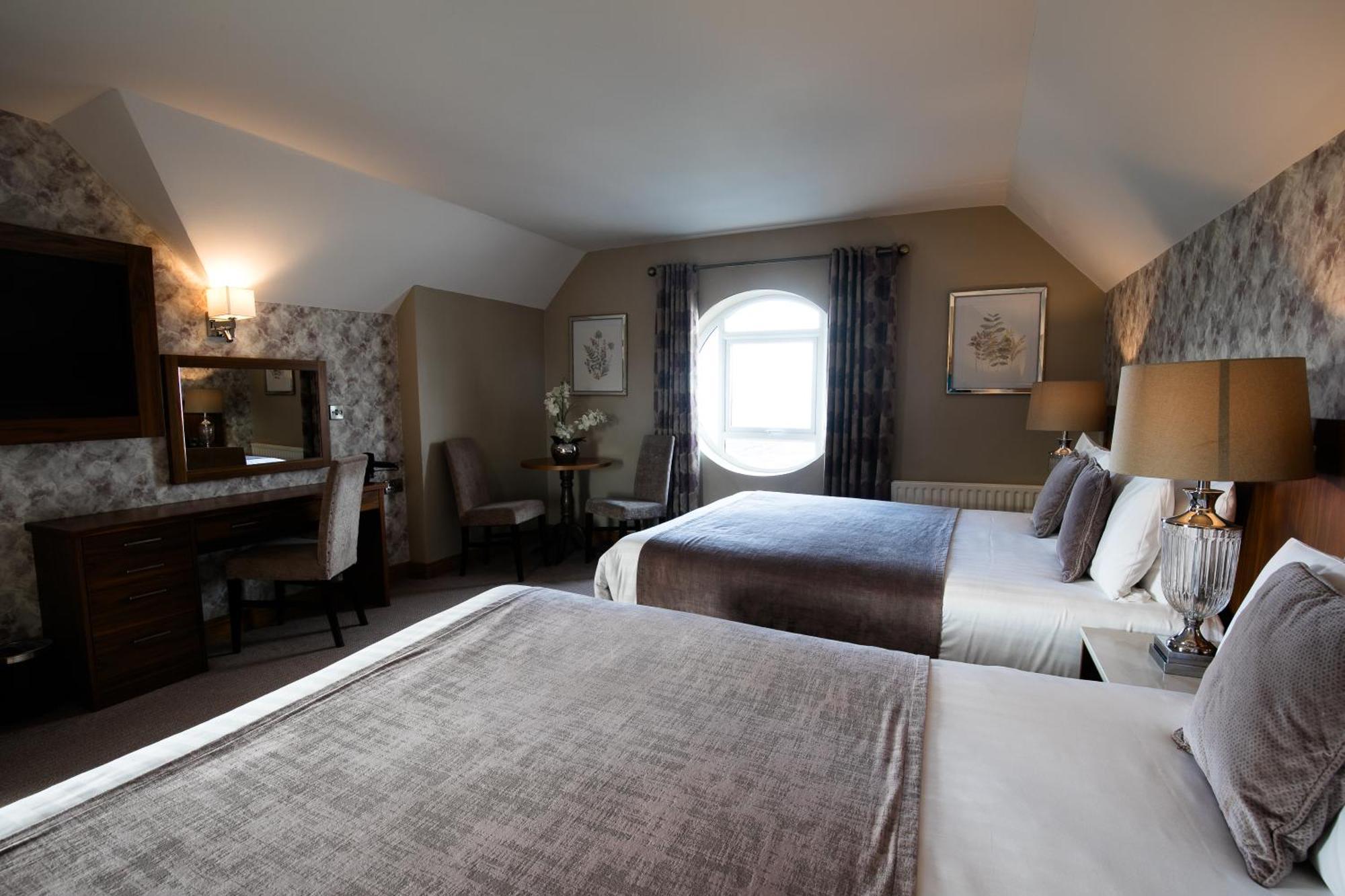 Holyrood Hotel - Leisure Centre & The Spa At Orchids Bundoran Bagian luar foto